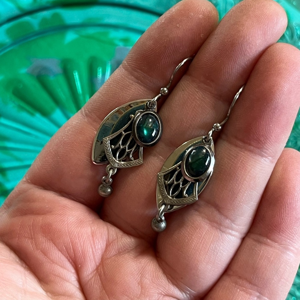Vintage Whimsigoth Silver Tone Metal Dangle Costume Jewelry Pierced Earrings